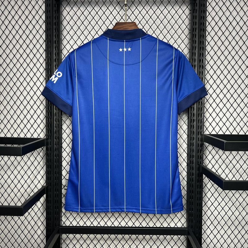 Camisa Ipswich Town F.C. 24/25 I - Umbro - Versão Torcedor - Azul
