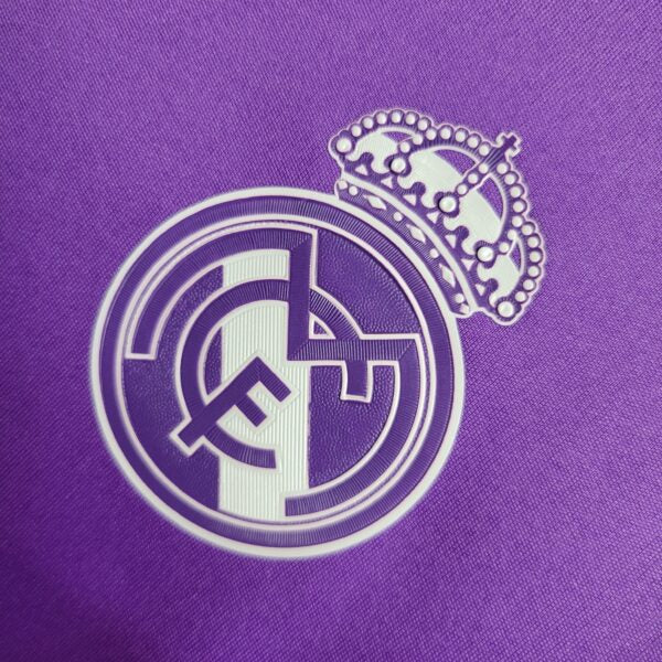 Camisa Retrô Real Madrid II Away Adidas 2016/17 Masculino  Roxo - Rezenha 10 FC