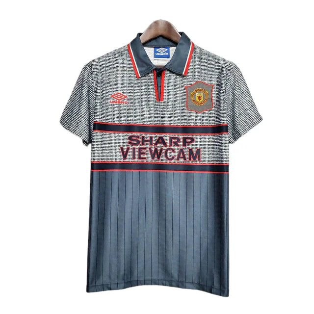 Camisa Manchester United Retrô 1995/1996 Cinza - Umbro - Rezenha 10 FC