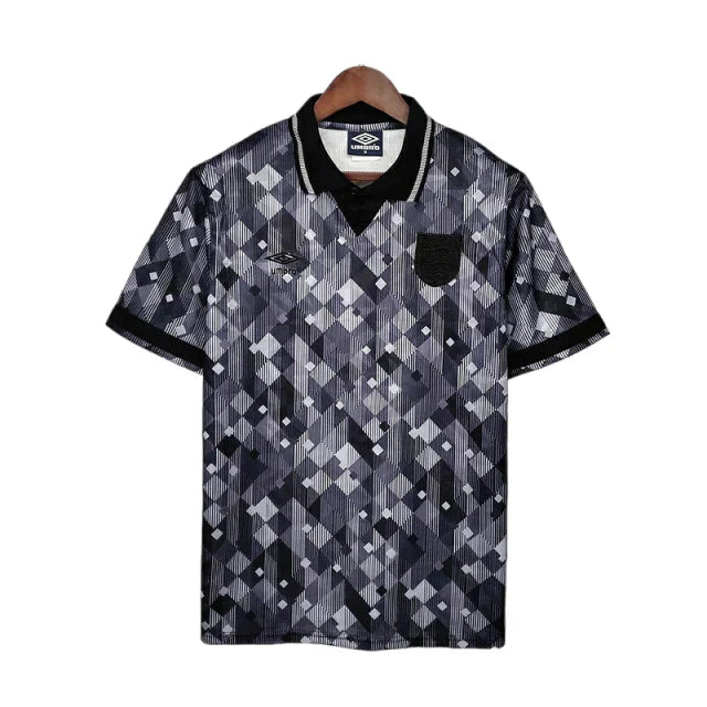 Camisa Inglaterra Retrô 1990 Preta e Branca - Umbro - Rezenha 10 FC
